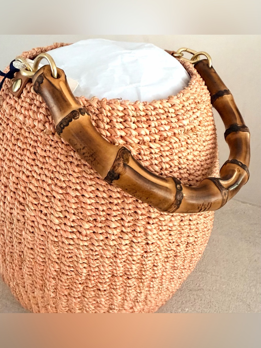 CLARE V. NWT Pot de Miel Bamboo Handle Blush Straw Bucket Bag - Picture 3 of 6